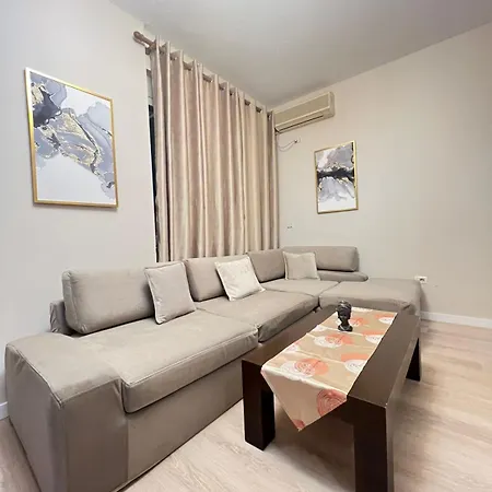 Apartment Urban Oasis Center Tirana